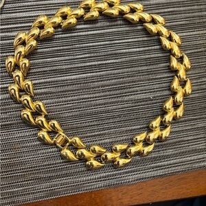 Elegant Gold Chain Necklace